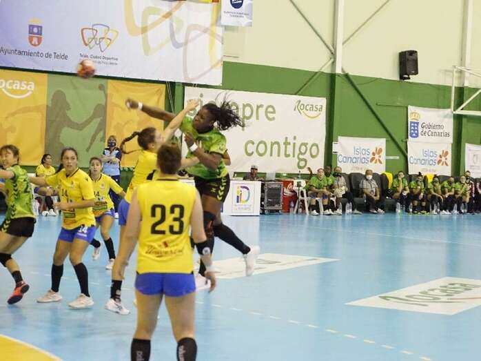 Momento del partido de este domingo/TA.